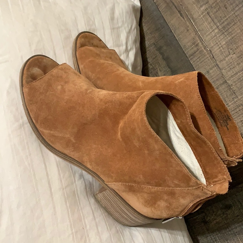Sole Society peep toe bootie. Size 10. Wore twice. Extremely clean
